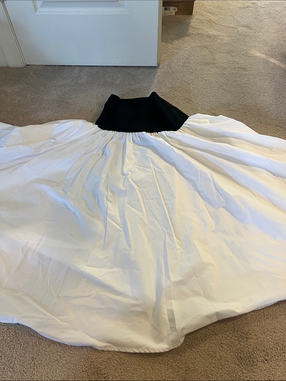 Anthropologie Black Waist White Full Circle Skirt, XS but fits like OS